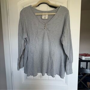 Avenue Light Gray V-Neck Buttoned Blouse
